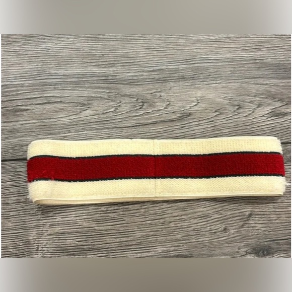 Gucci Red and Cream Strap - Picture 3 of 3